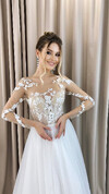 /upload/dress/2066/990B0AFD-5B1C-4BDE-BC80-B3FFB548ECCB.jpeg